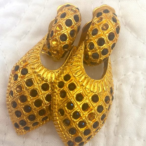 Vintage doorknocker earrings. Oblong with encrusted black glass prism stones. - Picture 7 of 7